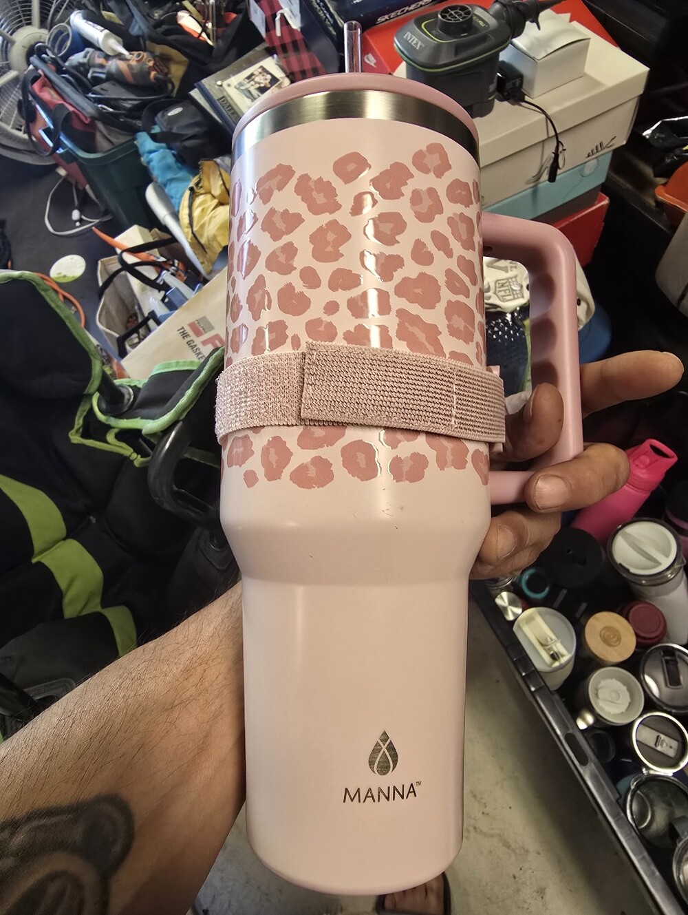 Manna Kadar Pink Leopard Print Travel Mug